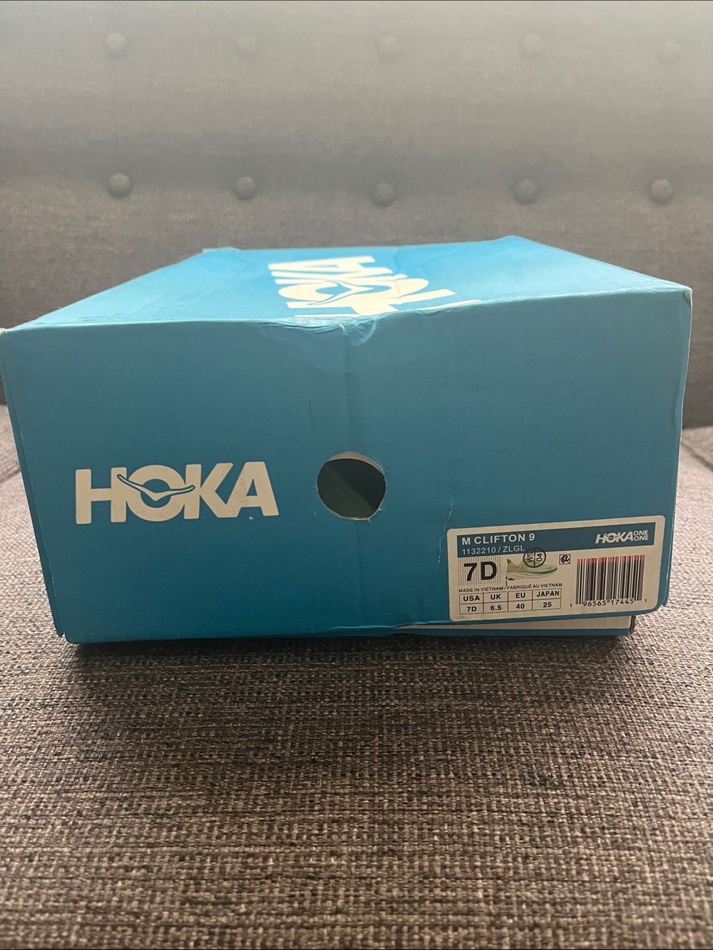 HOKA M Clifton 9 Size 7D